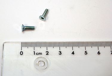 Ruuvi sylinterilukolle - Lasiterassin varaosat