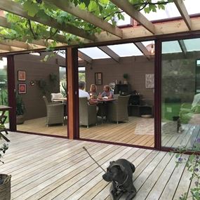 Erillinen pulpetti 25 m2 - Erillinen lasiterassi