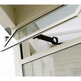 Bild visar ventilationsluckan med tillhörande handtag